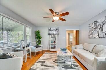 Raleigh Retreat ~ 5 Mi To Dtwn & Historic Oakwood!