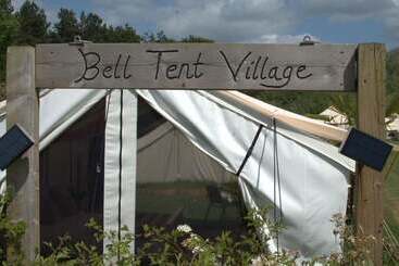 استراحتگاه Bell Tent Village