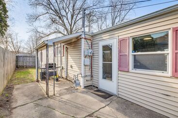 South Bend Home W/ Gas Grill Near Universities!