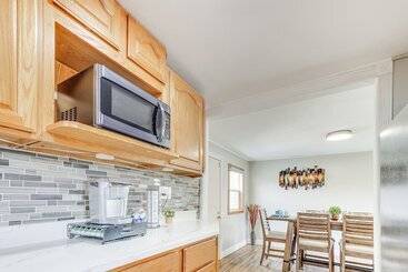 South Bend Home W/ Gas Grill Near Universities!