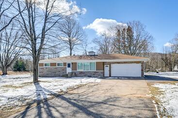 Wausau Home W/ Yard: 1 Mi To Granite Peak Ski Area
