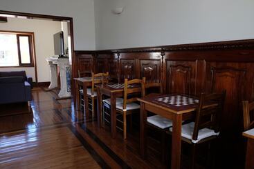 هاستل Yellow Inn Aveiro