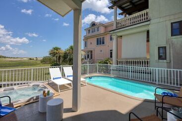Beachwalk By Avantstay Hilton Head Oasis Steps From Singleton Beach