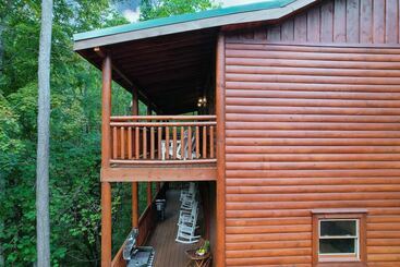Bluestem By Avantstay Incredible Views W/ Large Balcony & Indoor Pool!