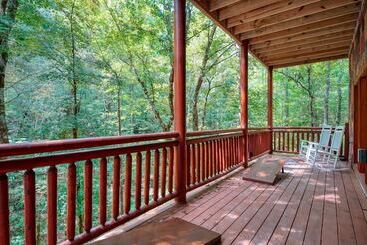 Bluestem By Avantstay Incredible Views W/ Large Balcony & Indoor Pool!