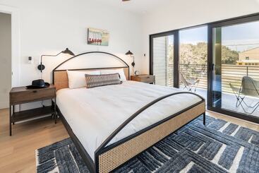 Henley By Avantstay Plunge Pool, Incredible Patio & Guest House!