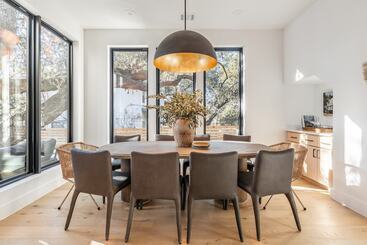 Henley By Avantstay Plunge Pool, Incredible Patio & Guest House!