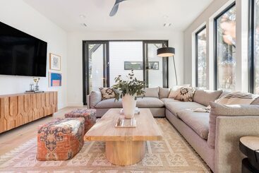 Henley By Avantstay Plunge Pool, Incredible Patio & Guest House!