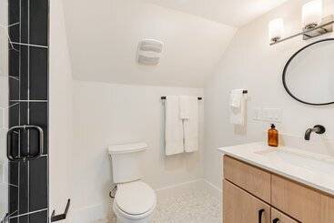Henley By Avantstay Plunge Pool, Incredible Patio & Guest House!