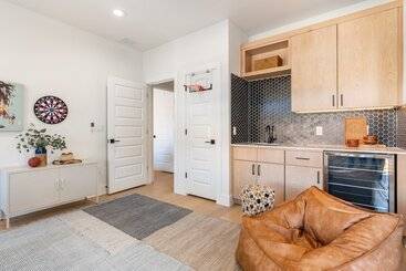Henley By Avantstay Plunge Pool, Incredible Patio & Guest House!