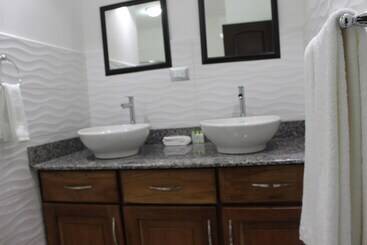 هتل Casa Imperial - Managua