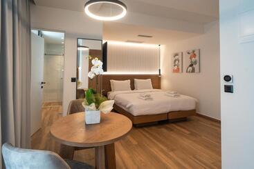 هتل Volos Inn