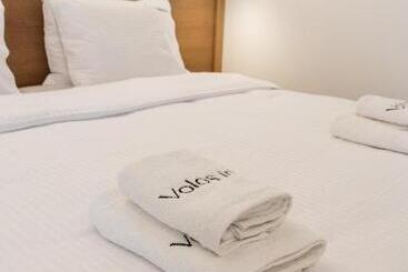 هتل Volos Inn