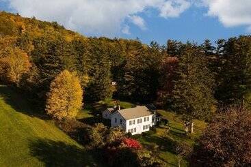 Whitney By Avantstay Private Berkshires Estate