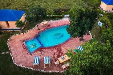 فندق Tusk And Roar Corbett Resort