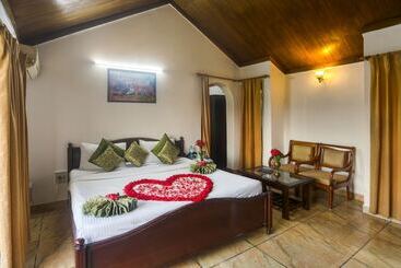 فندق Tusk And Roar Corbett Resort