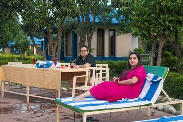 فندق Tusk And Roar Corbett Resort