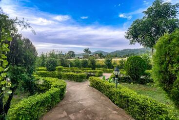 فندق Tusk And Roar Corbett Resort