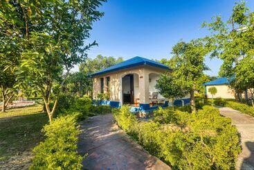 فندق Tusk And Roar Corbett Resort