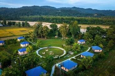 فندق Tusk And Roar Corbett Resort