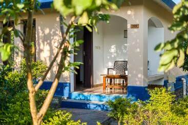 فندق Tusk And Roar Corbett Resort