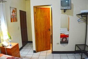هاستل Hostal Del Pacifico