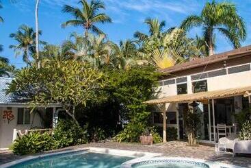 Beach Hotel Casa Nina