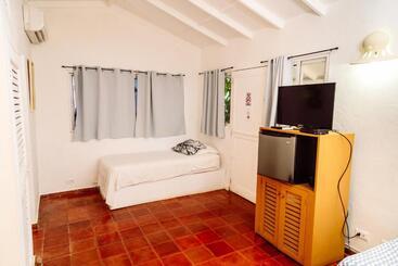 Beach Hotel Casa Nina