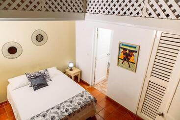 Beach Hotel Casa Nina