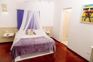 Beach Hotel Casa Nina