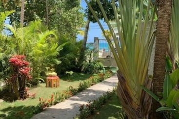 Beach Hotel Casa Nina