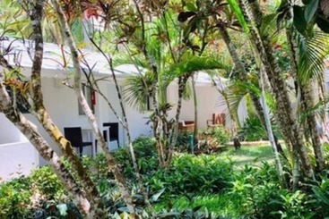 Beach Hotel Casa Nina