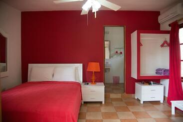 تختخواب و صبحانه Contadora Island Inn