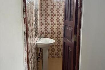 تختخواب و صبحانه Natural Kendwa Villa