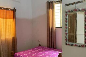 تختخواب و صبحانه Natural Kendwa Villa