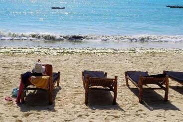 تختخواب و صبحانه Kimte Beach Lodge
