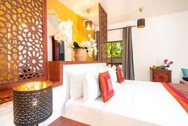 تختخواب و صبحانه Natural Kendwa Villa