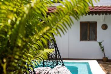 تختخواب و صبحانه Natural Kendwa Villa