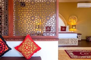 تختخواب و صبحانه Natural Kendwa Villa