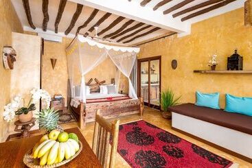 تختخواب و صبحانه Natural Kendwa Villa