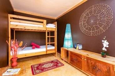 تختخواب و صبحانه Natural Kendwa Villa