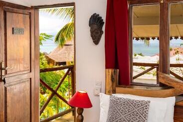 تختخواب و صبحانه Natural Kendwa Villa