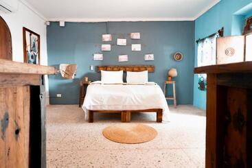 تختخواب و صبحانه Pili Pili Beach Bungalows