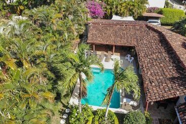 تختخواب و صبحانه Villa Botero By Casa Mojito