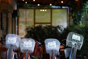 Bodhi Hostel & Lounge