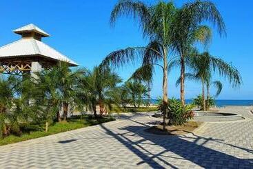 هتل Art Deco Beach