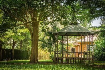 هتل Kabalega Resort   Masindi