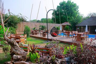 هتل Le Patio