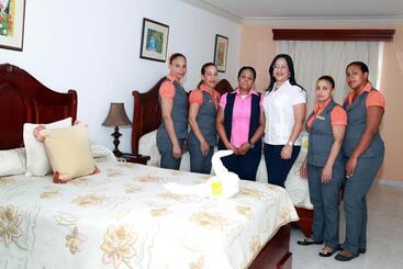 هتل Los Jardines