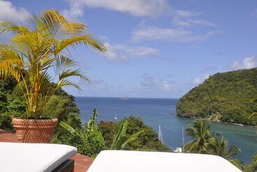 هتل Marigot Palms Luxury Caribbean Apartment Suites